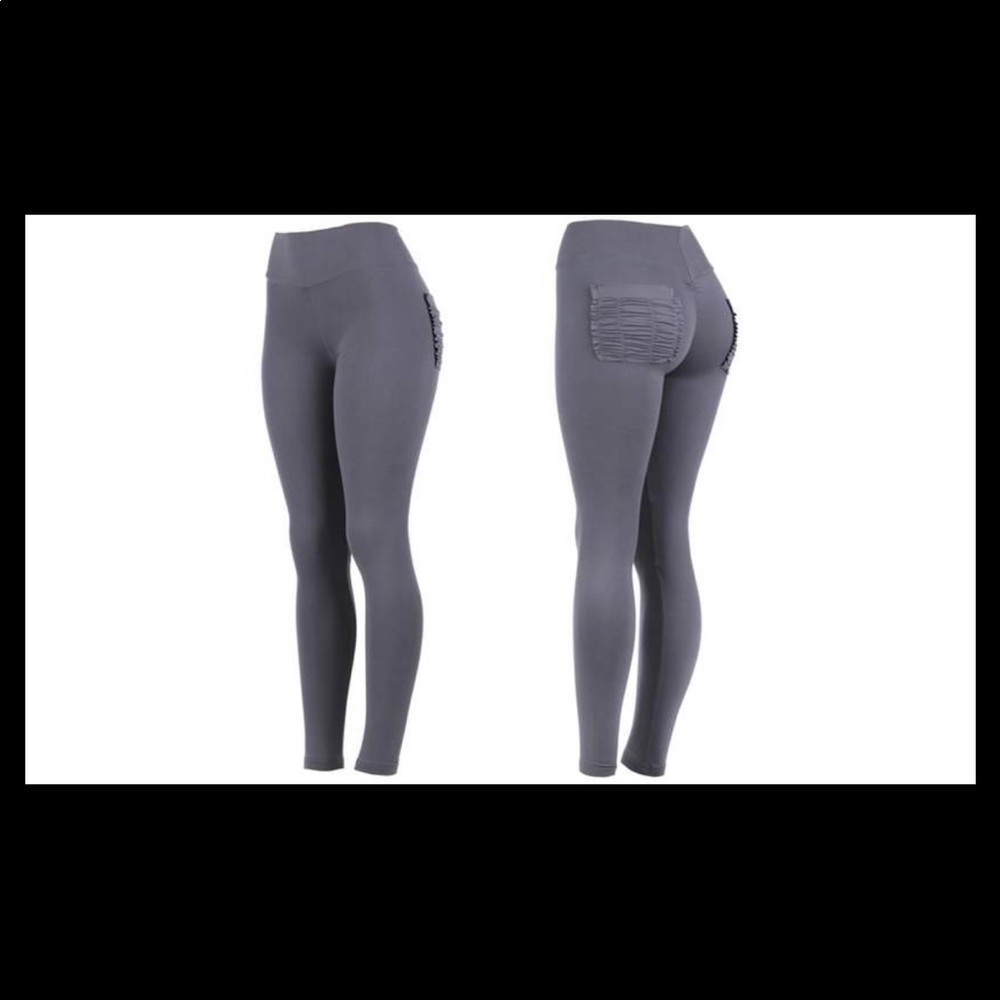 Brand new booty shaping leggings with pockets